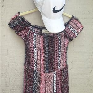 Classic white Nike hat! ( full outfit available)